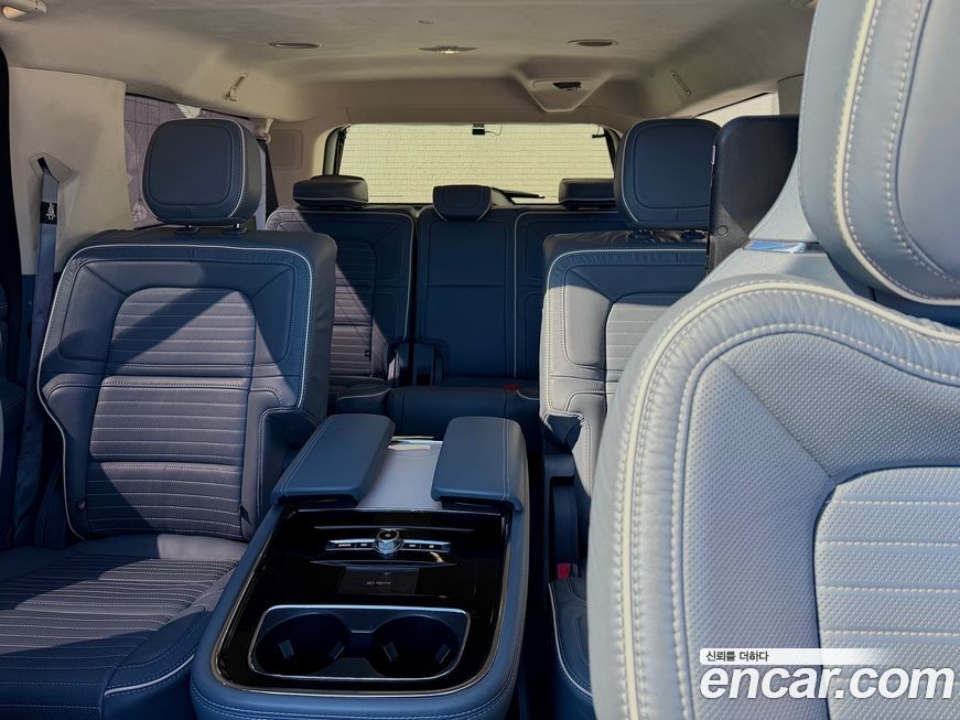 Lincoln Navigator 2021