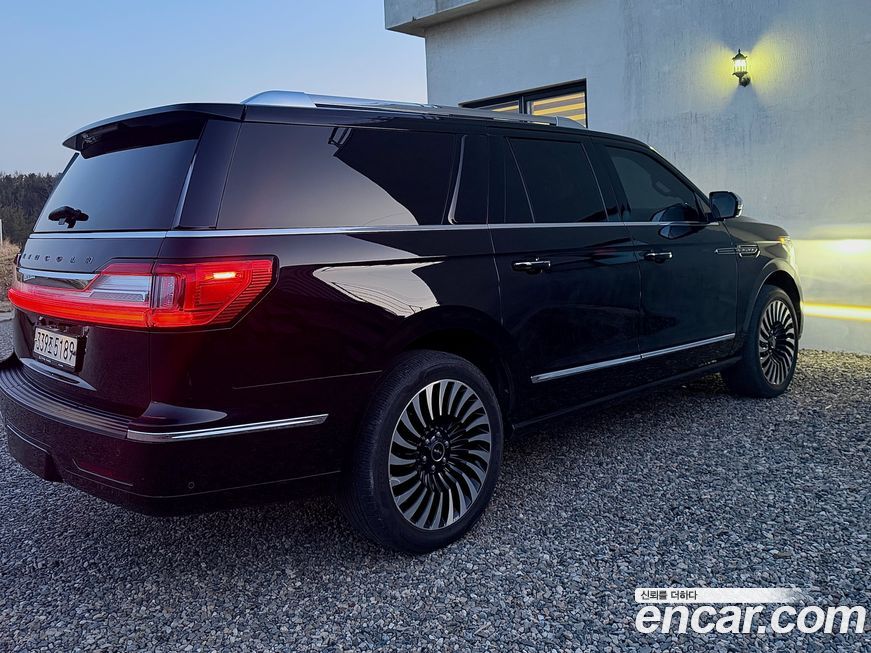 Lincoln Navigator 2021