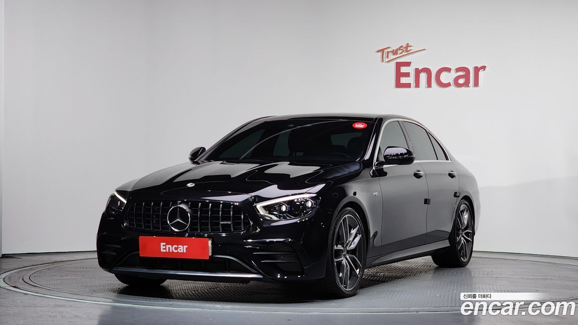 Mercedes-Benz E-Class 2022
