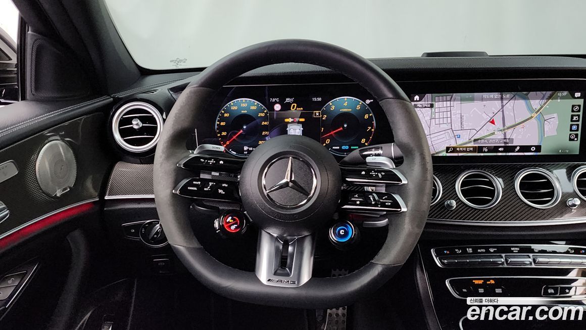 Mercedes-Benz E-Class 2022