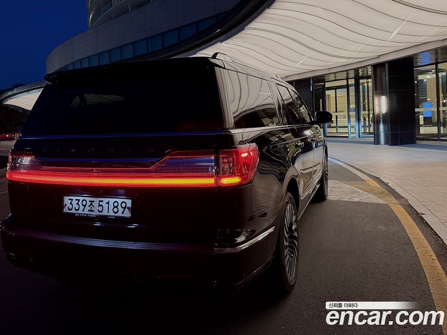 Lincoln Navigator 2021