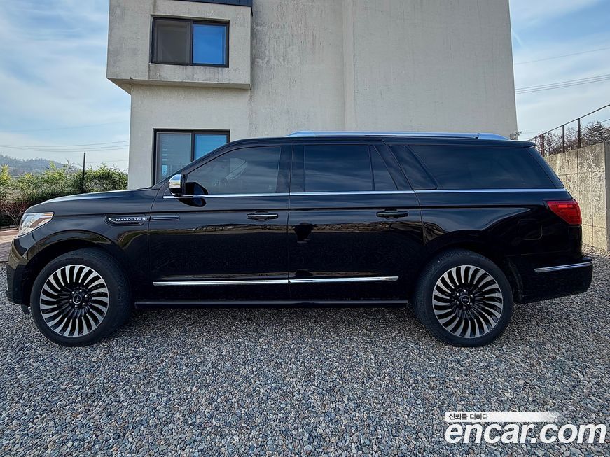 Lincoln Navigator 2021