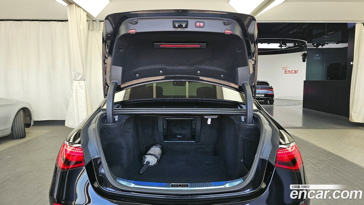 Mercedes-Benz S-Class 2022