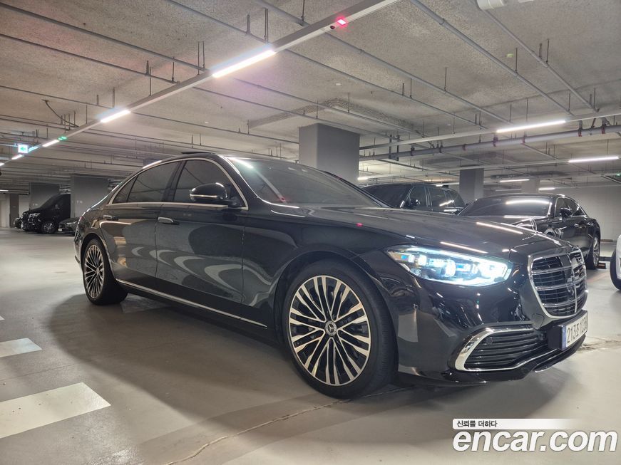 Mercedes-Benz S-Class 2023