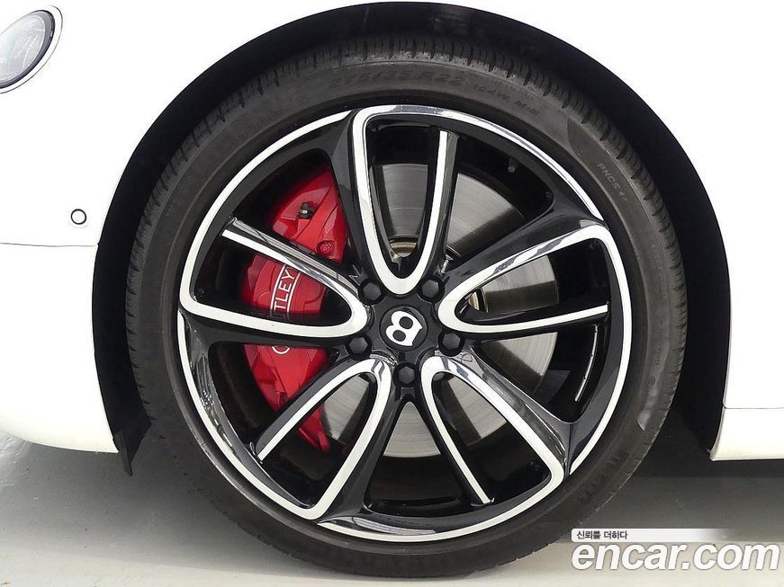 Bentley Continental 2022