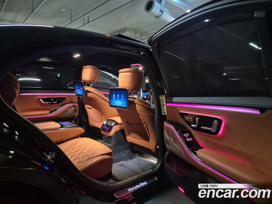 Mercedes-Benz S-Class 2023