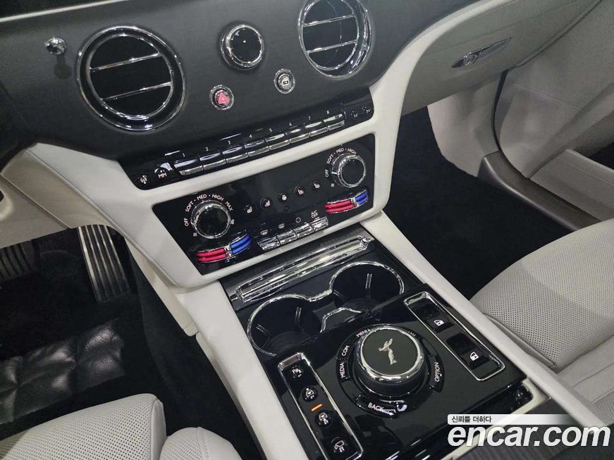 Rolls-Royce Ghost 2021