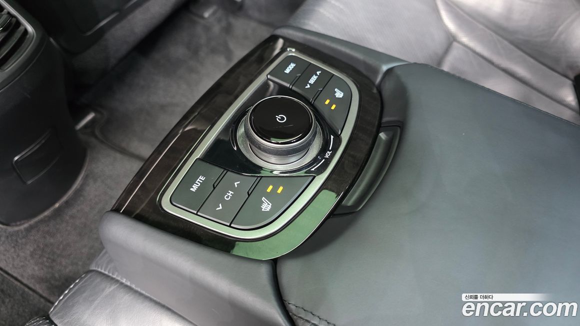 Hyundai Grandeur 2012