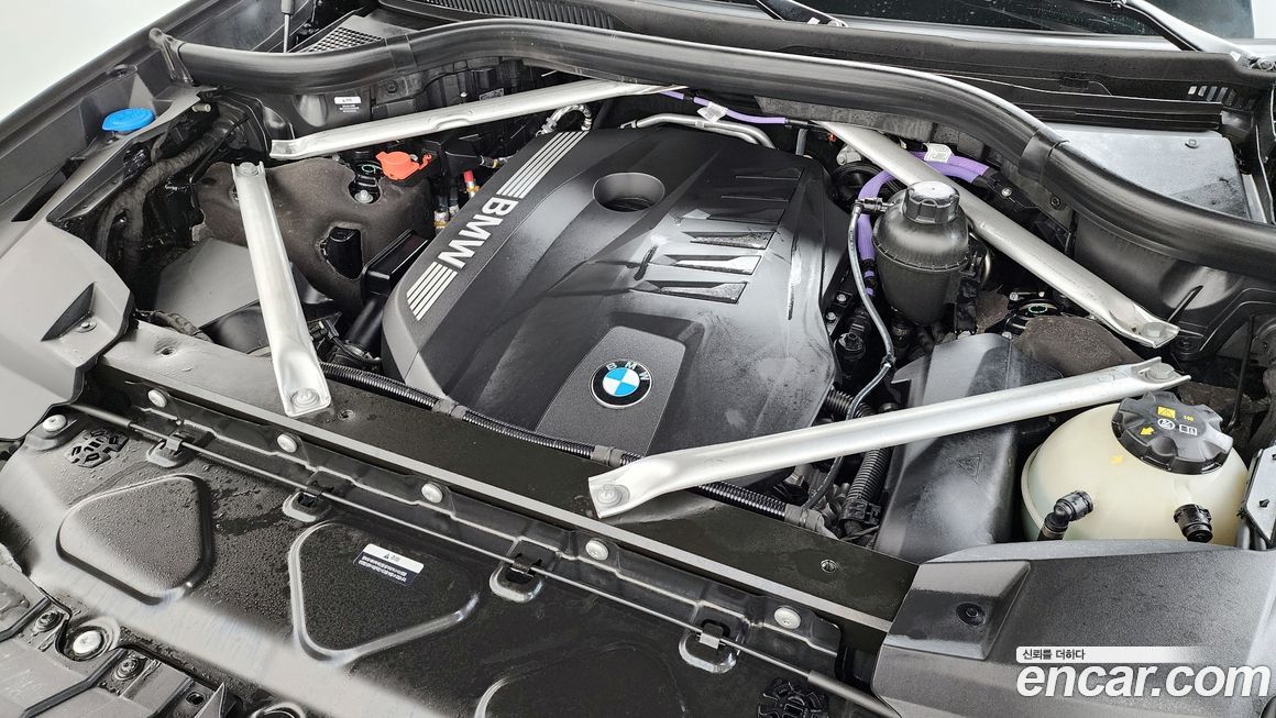 BMW X7 2025