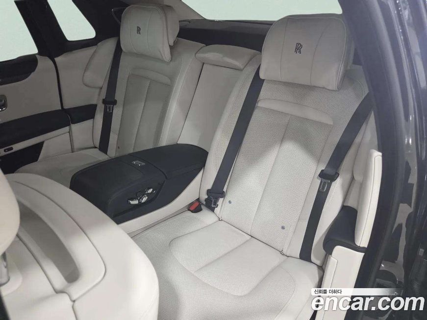 Rolls-Royce Ghost 2021