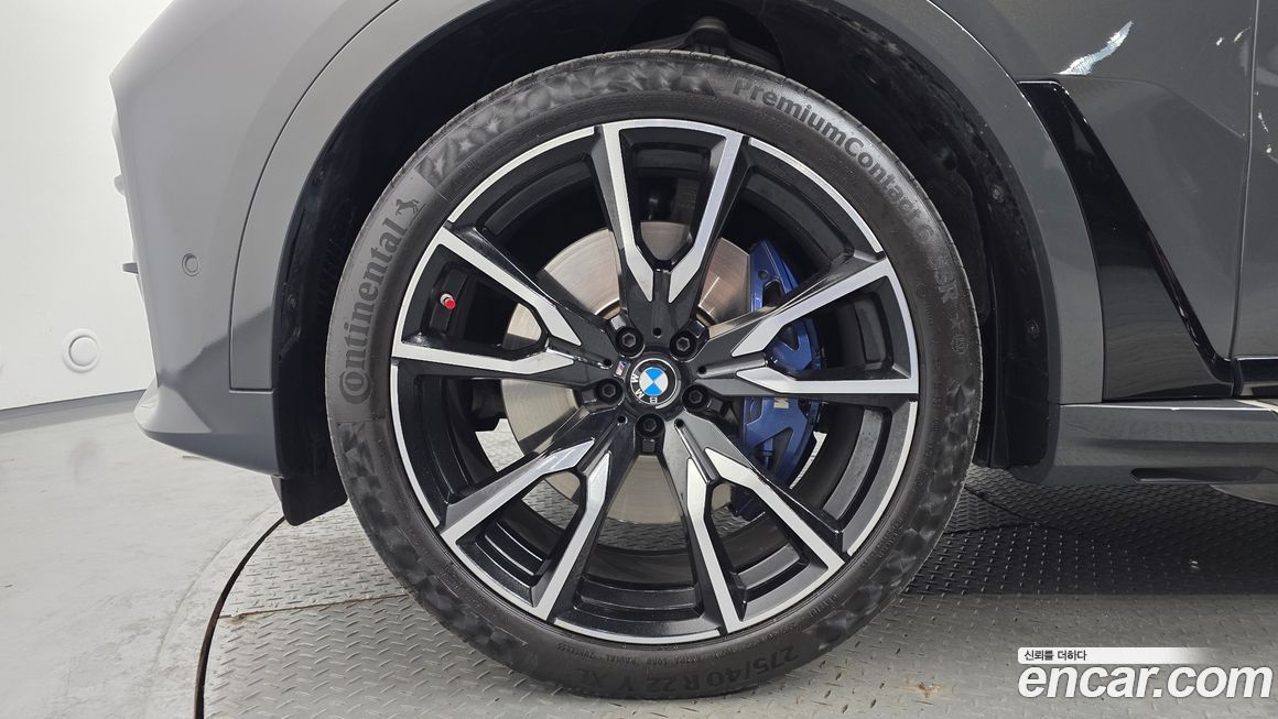 BMW X7 2022