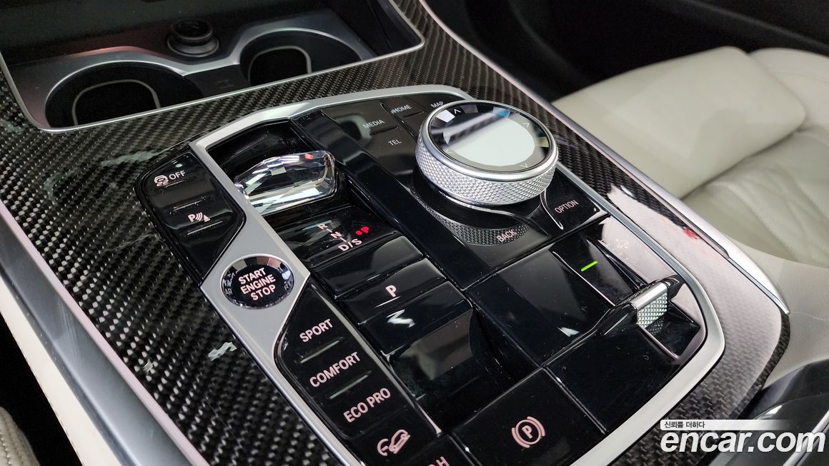 BMW X7 2025