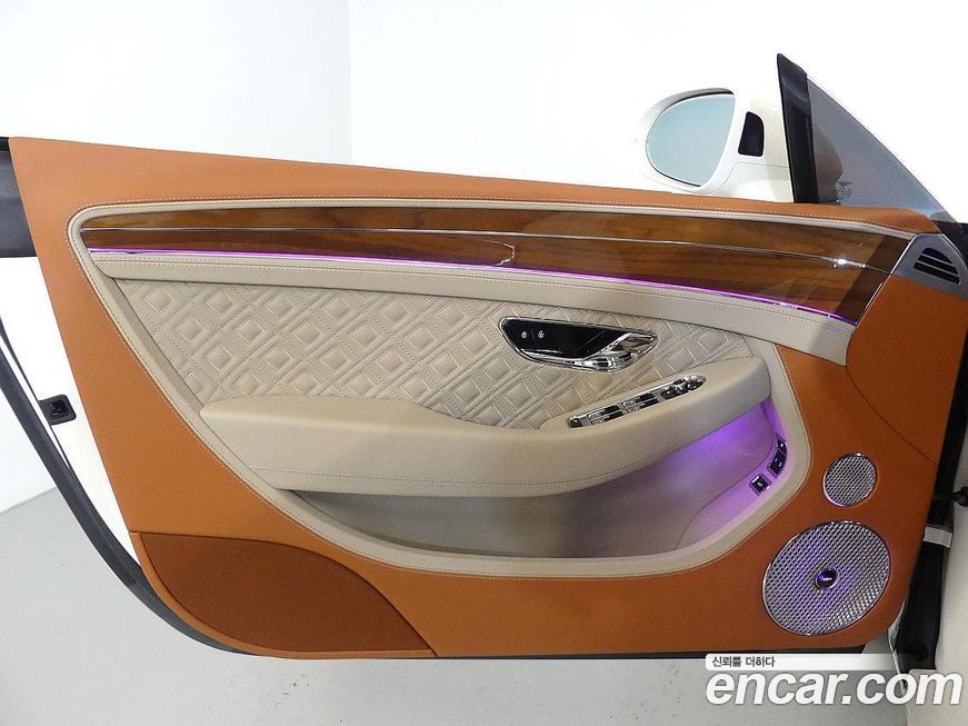 Bentley Continental 2022