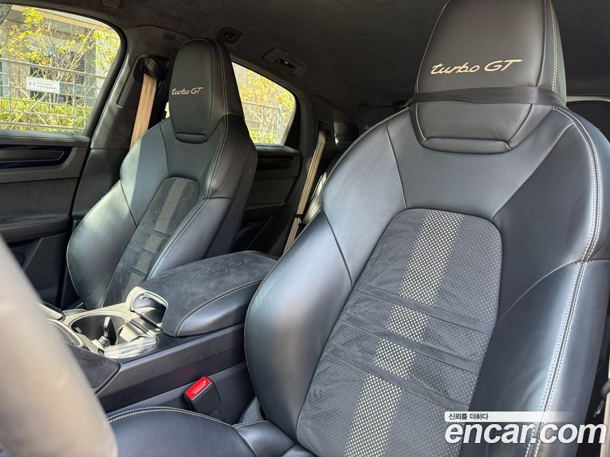 Porsche Cayenne 2022