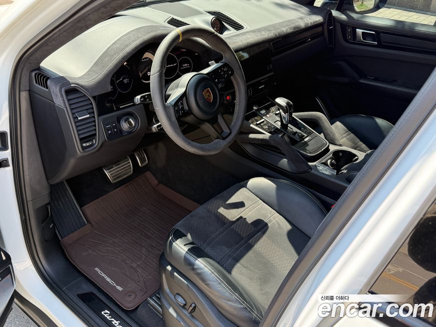 Porsche Cayenne 2022