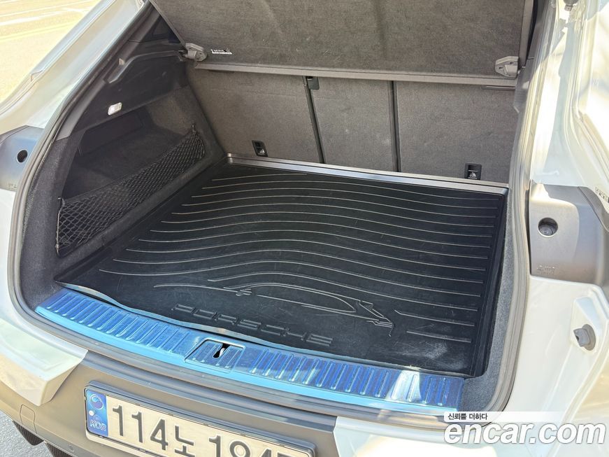 Porsche Cayenne 2022