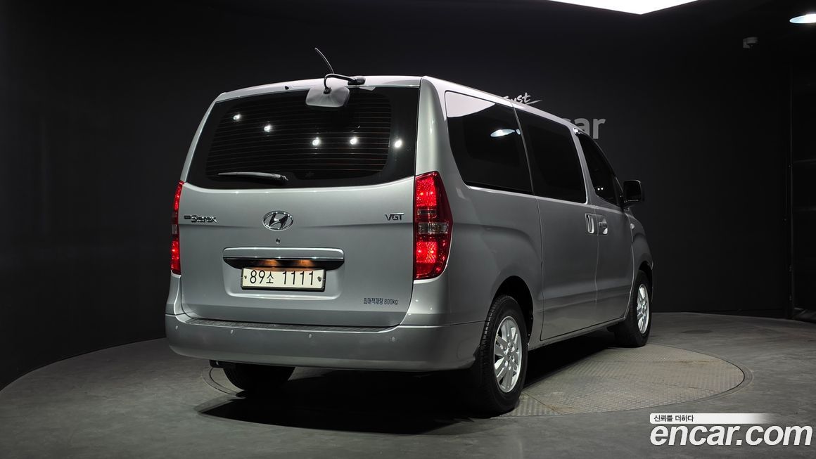 Hyundai Starex 2021