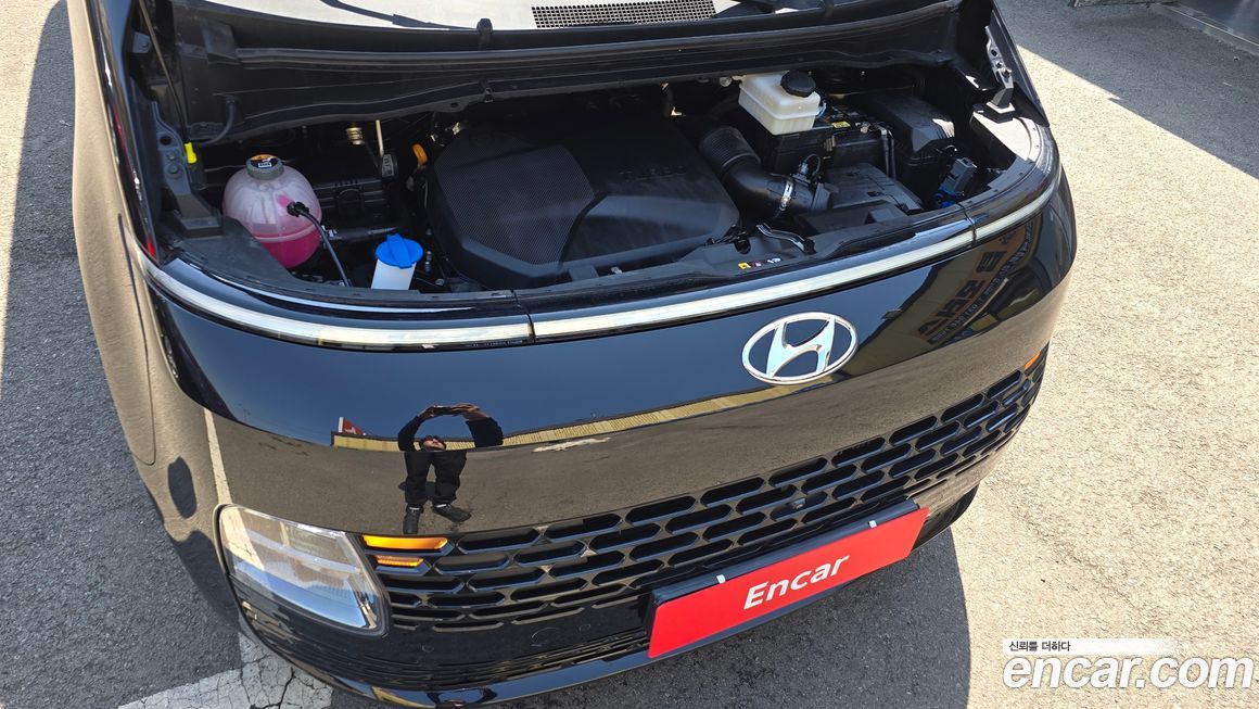 Hyundai Staria 2023