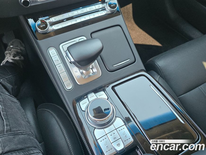 Genesis G90 2019