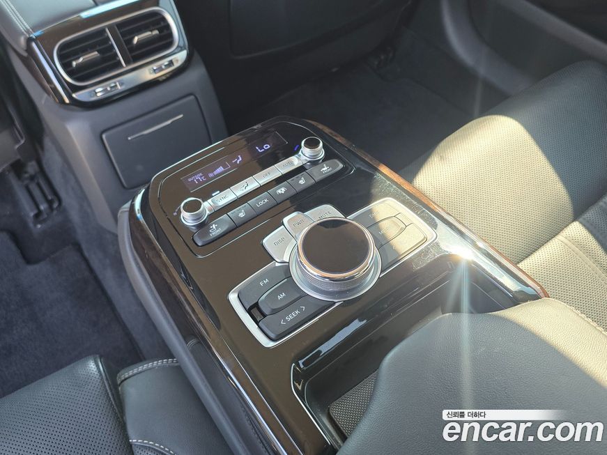 Genesis G90 2019