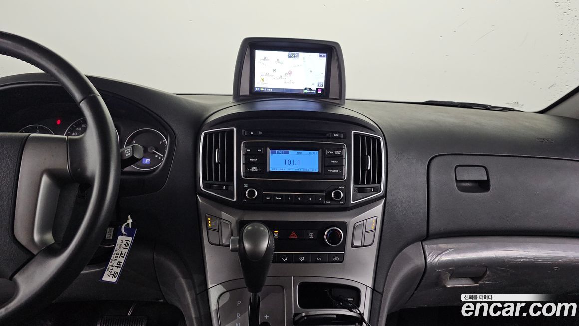 Hyundai Starex 2021