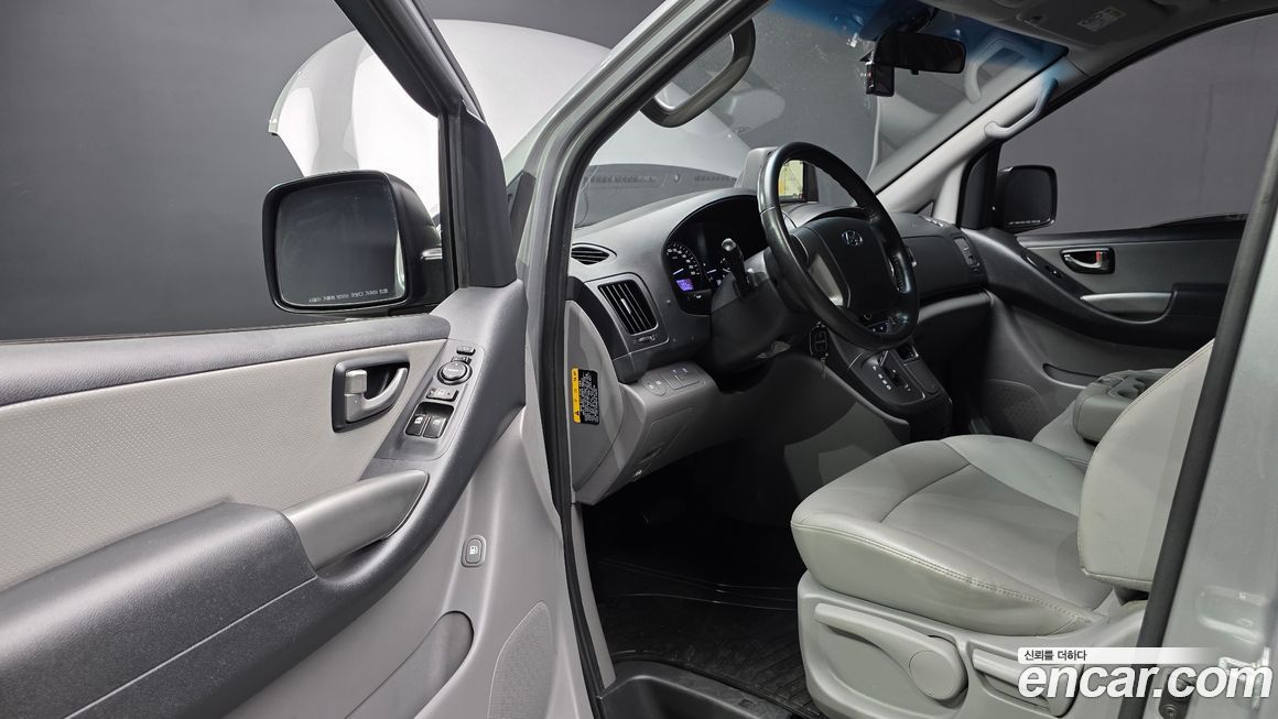 Hyundai Starex 2021