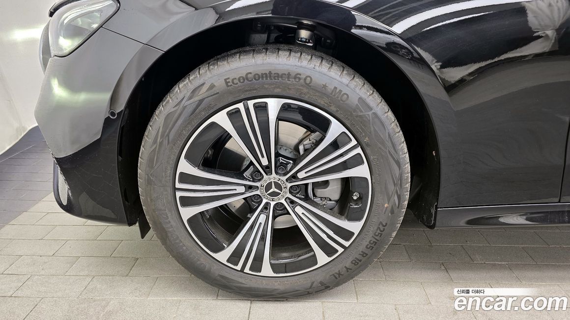 Mercedes-Benz E-Class 2026