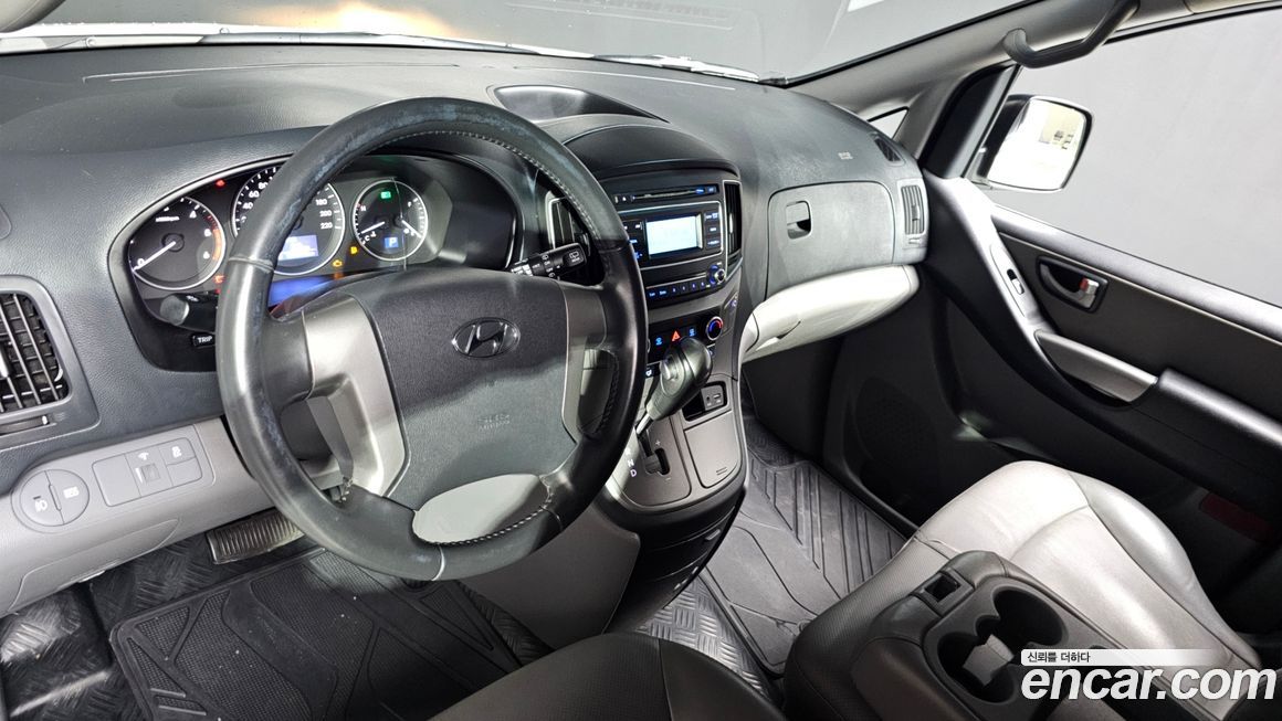 Hyundai Starex 2021