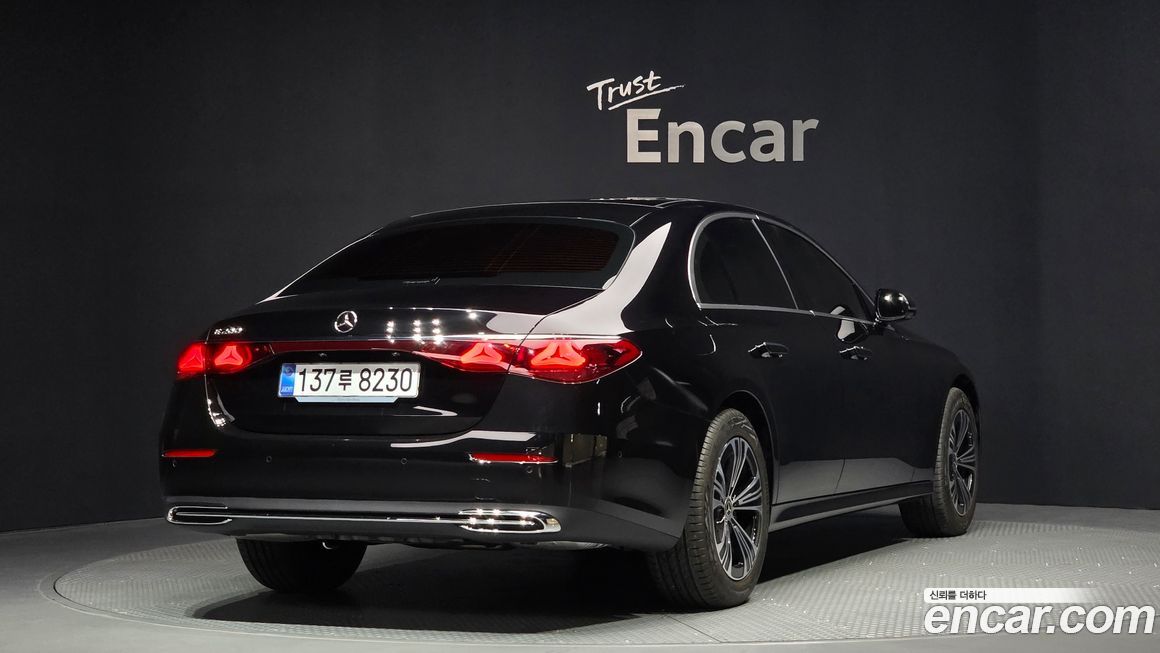 Mercedes-Benz E-Class 2026