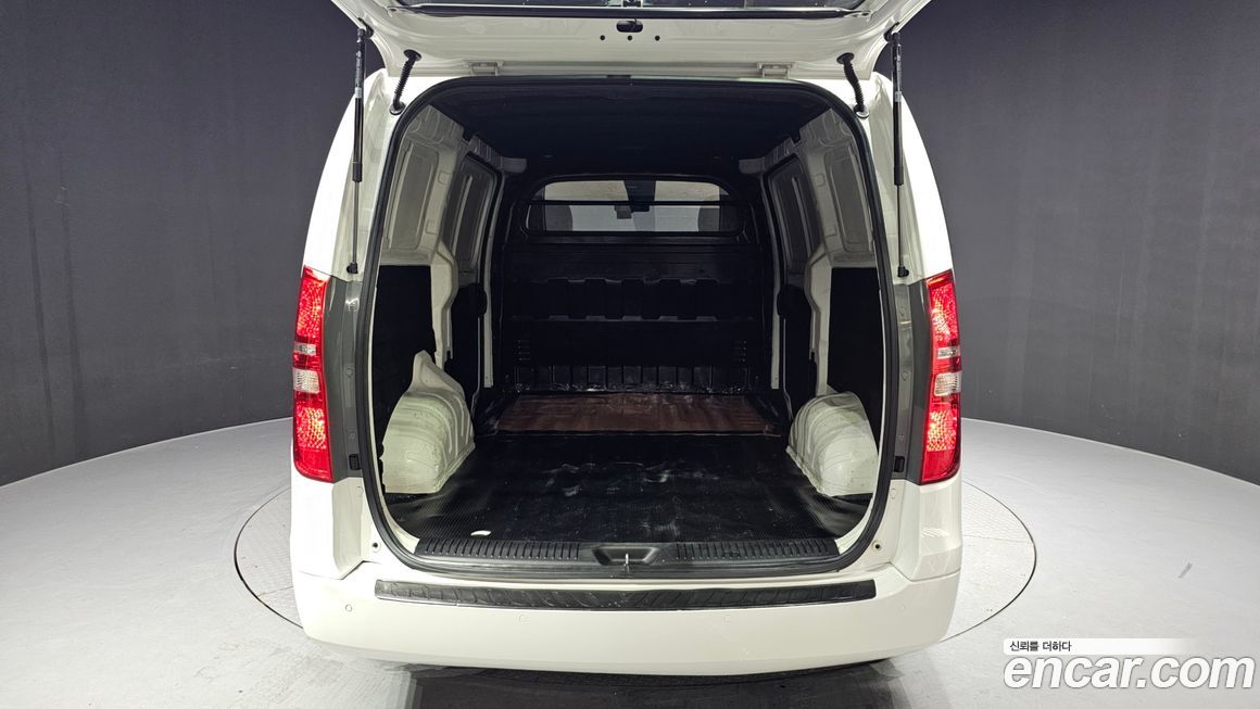 Hyundai Starex 2021