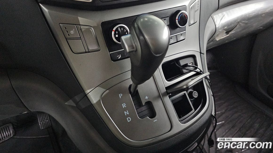 Hyundai Starex 2021