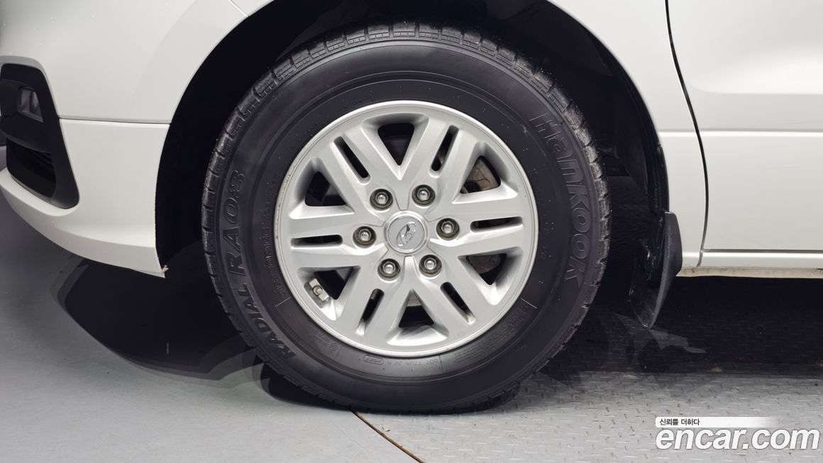 Hyundai Starex 2021