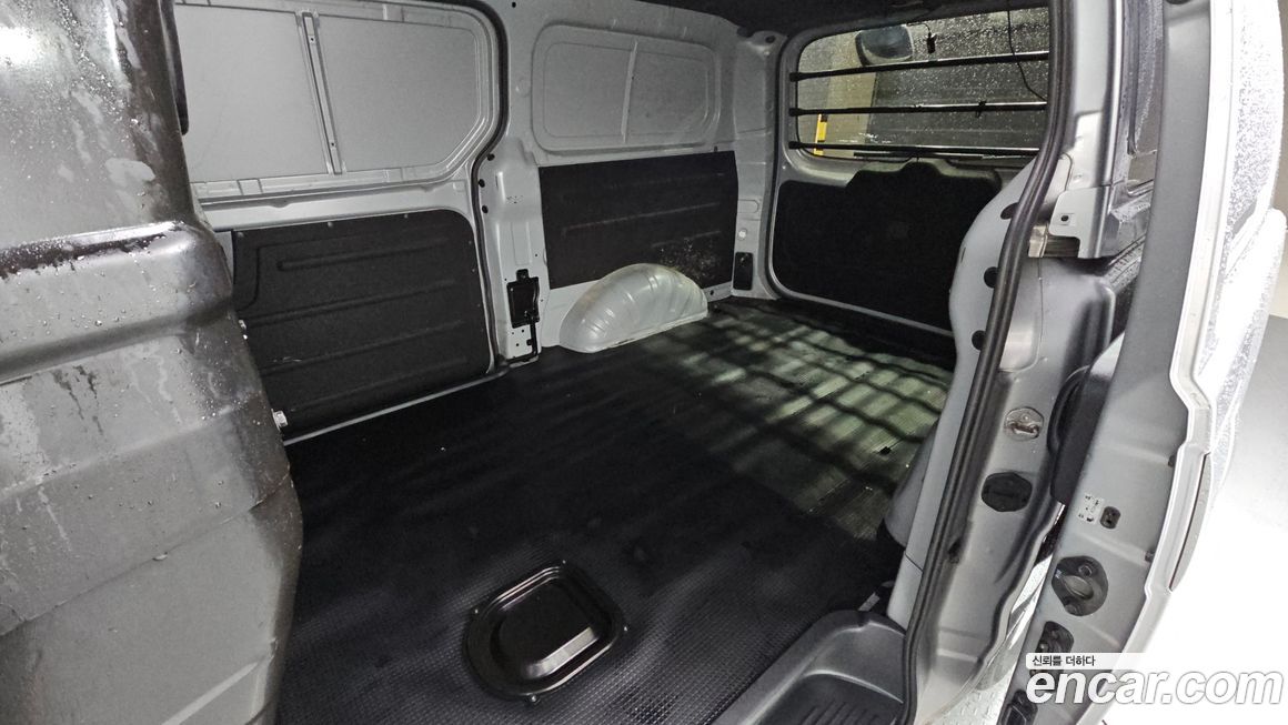 Hyundai Starex 2021