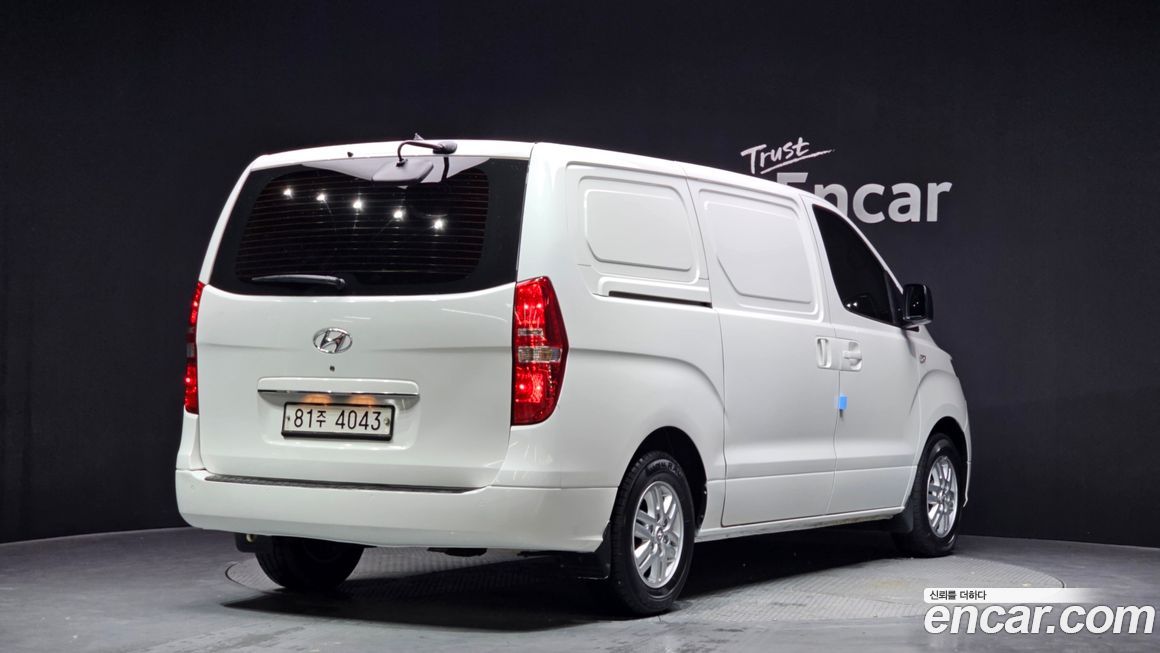 Hyundai Starex 2021