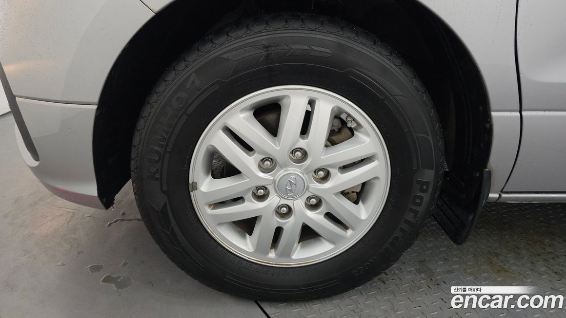 Hyundai Starex 2021