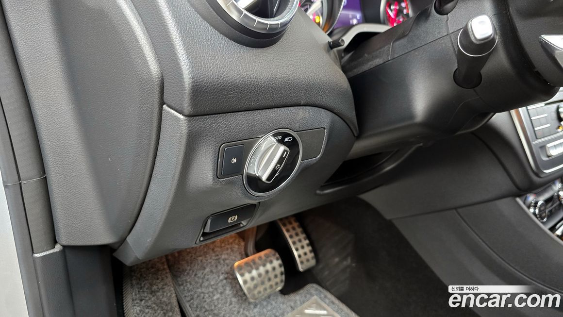 Mercedes-Benz CLA-Class 2018