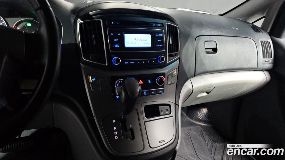 Hyundai Starex 2021