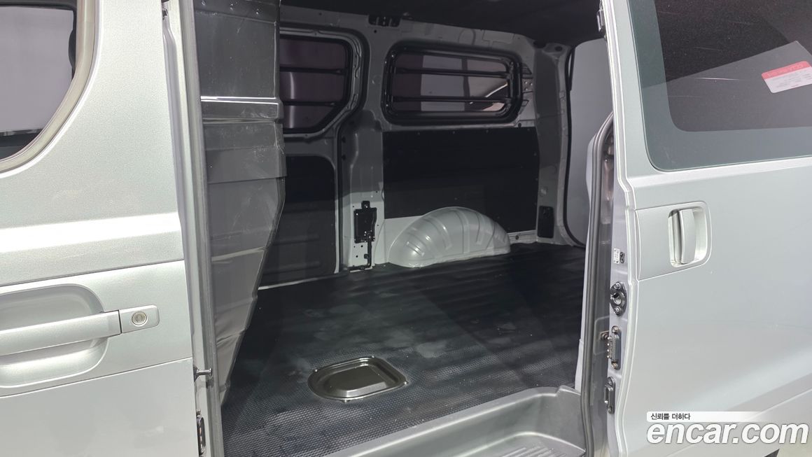 Hyundai Starex 2021