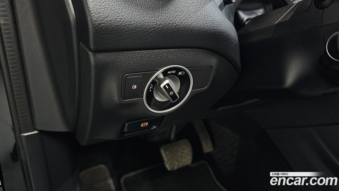 Mercedes-Benz GLA-Class 2018