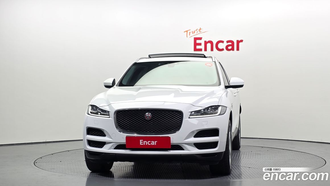 Jaguar F-PACE 2019