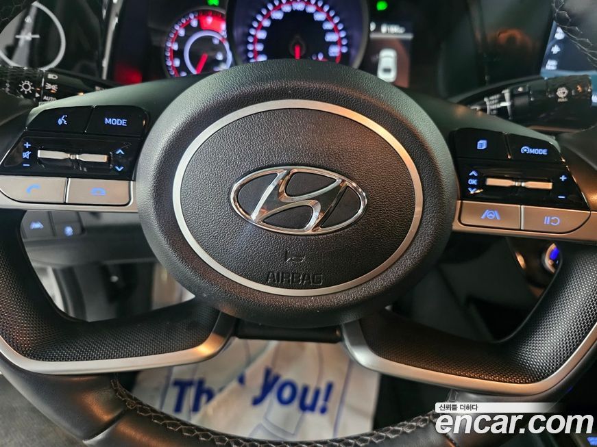 Hyundai AVANTE 2021