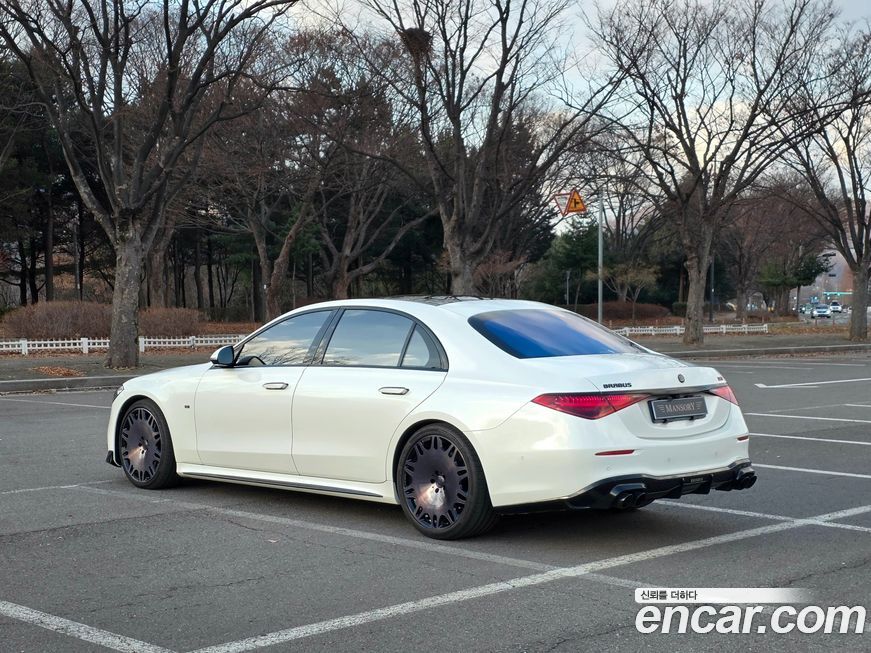 Mercedes-Benz S-Class 2021