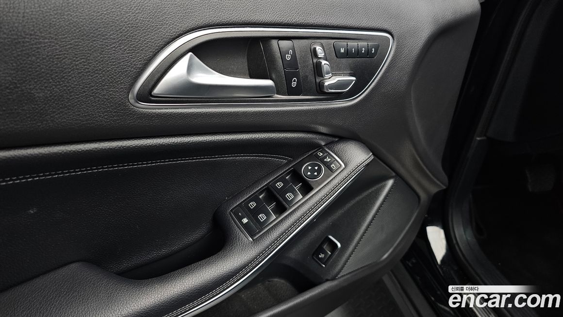 Mercedes-Benz GLA-Class 2018