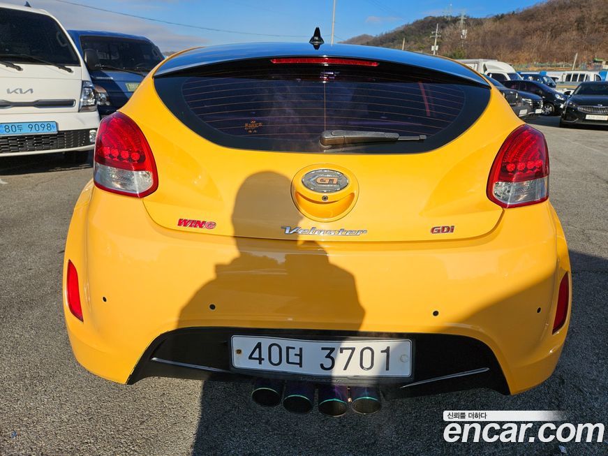 Hyundai Veloster 2012