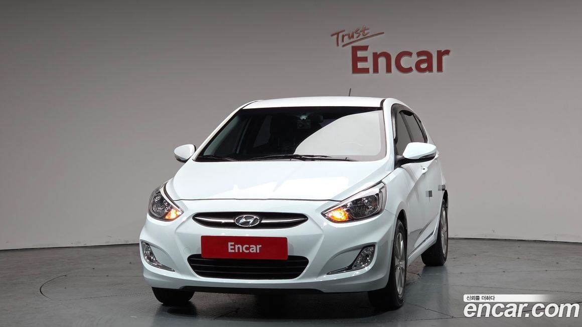 Hyundai Accent 2015