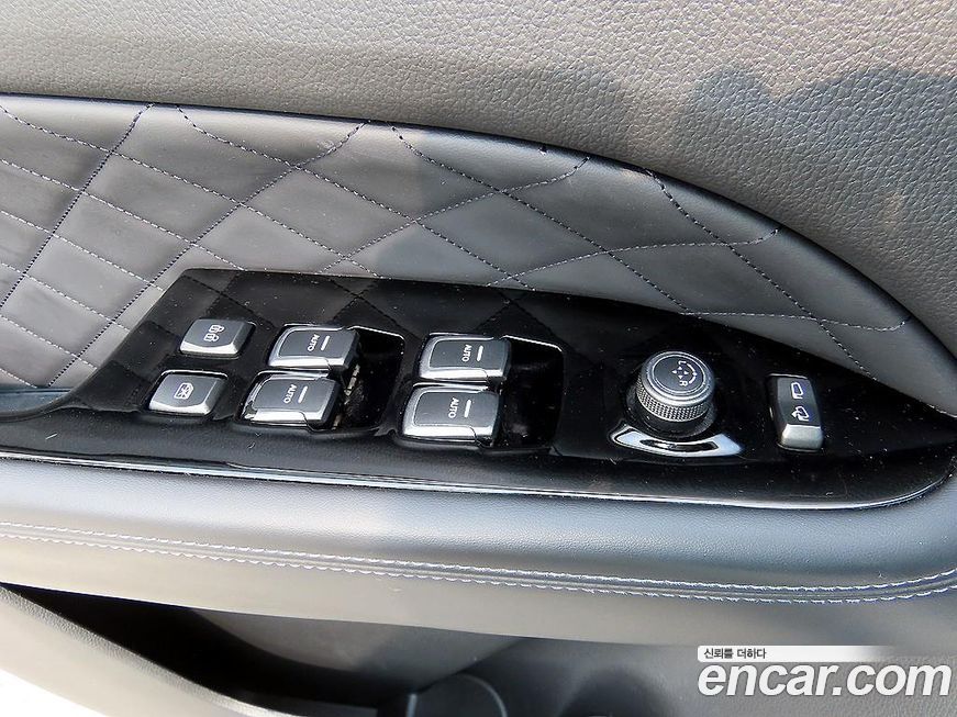 KG_Mobility_Ssangyong Rexton 2018