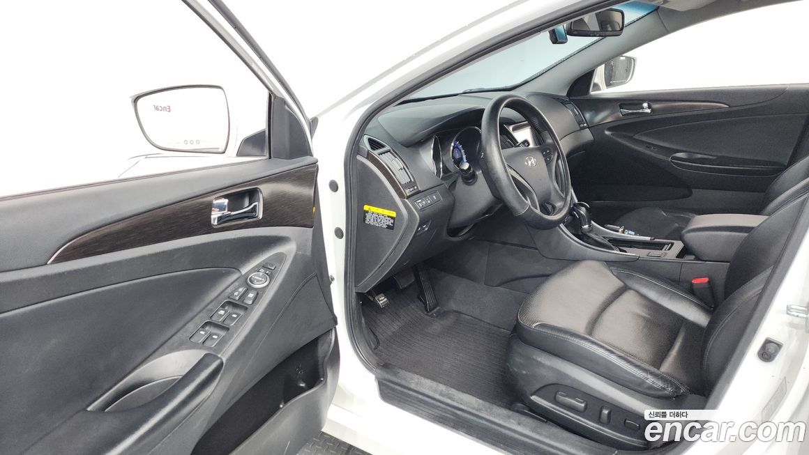 Hyundai Sonata 2012