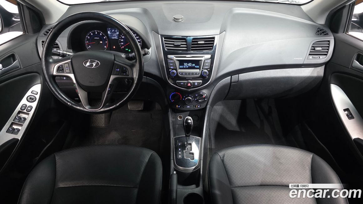 Hyundai Accent 2015