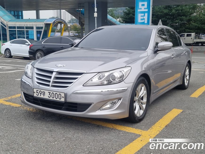 Hyundai Genesis 2013