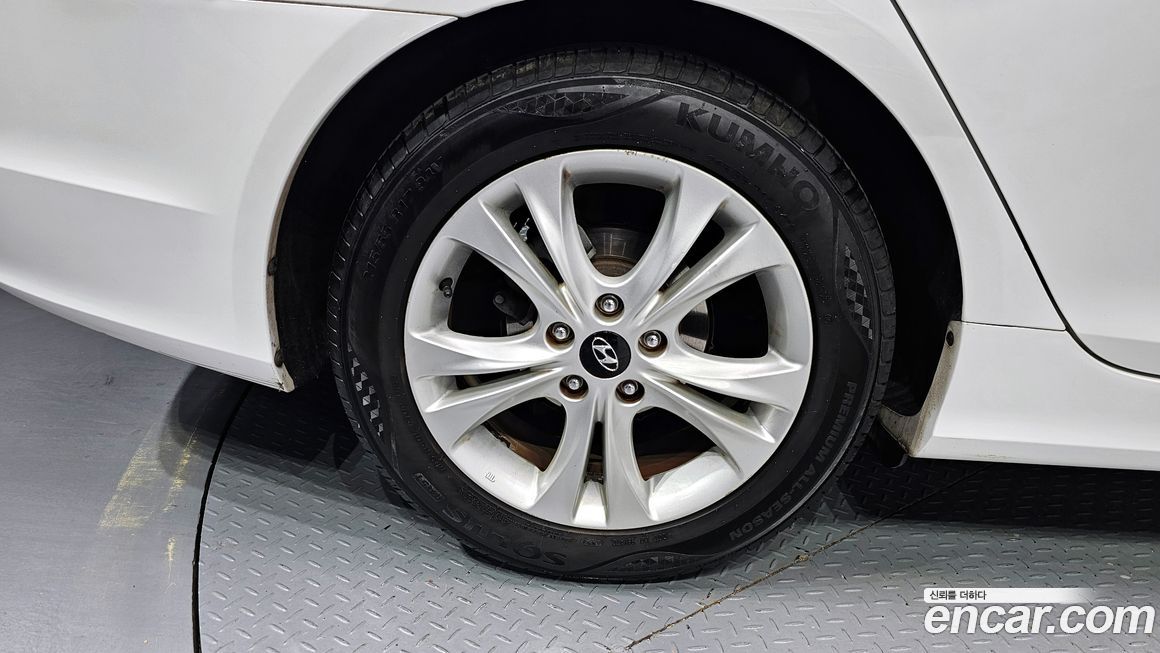 Hyundai Sonata 2012